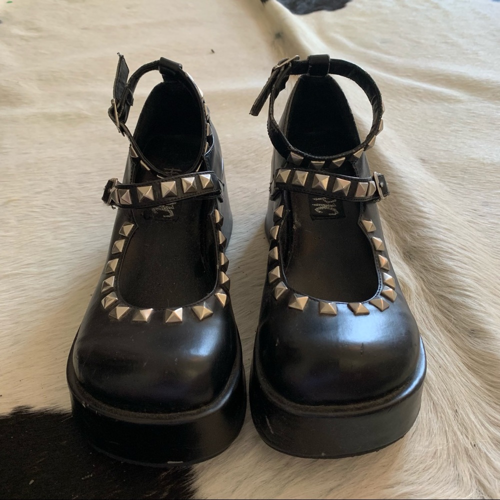 Hot Topic studded platform Mary Janes!